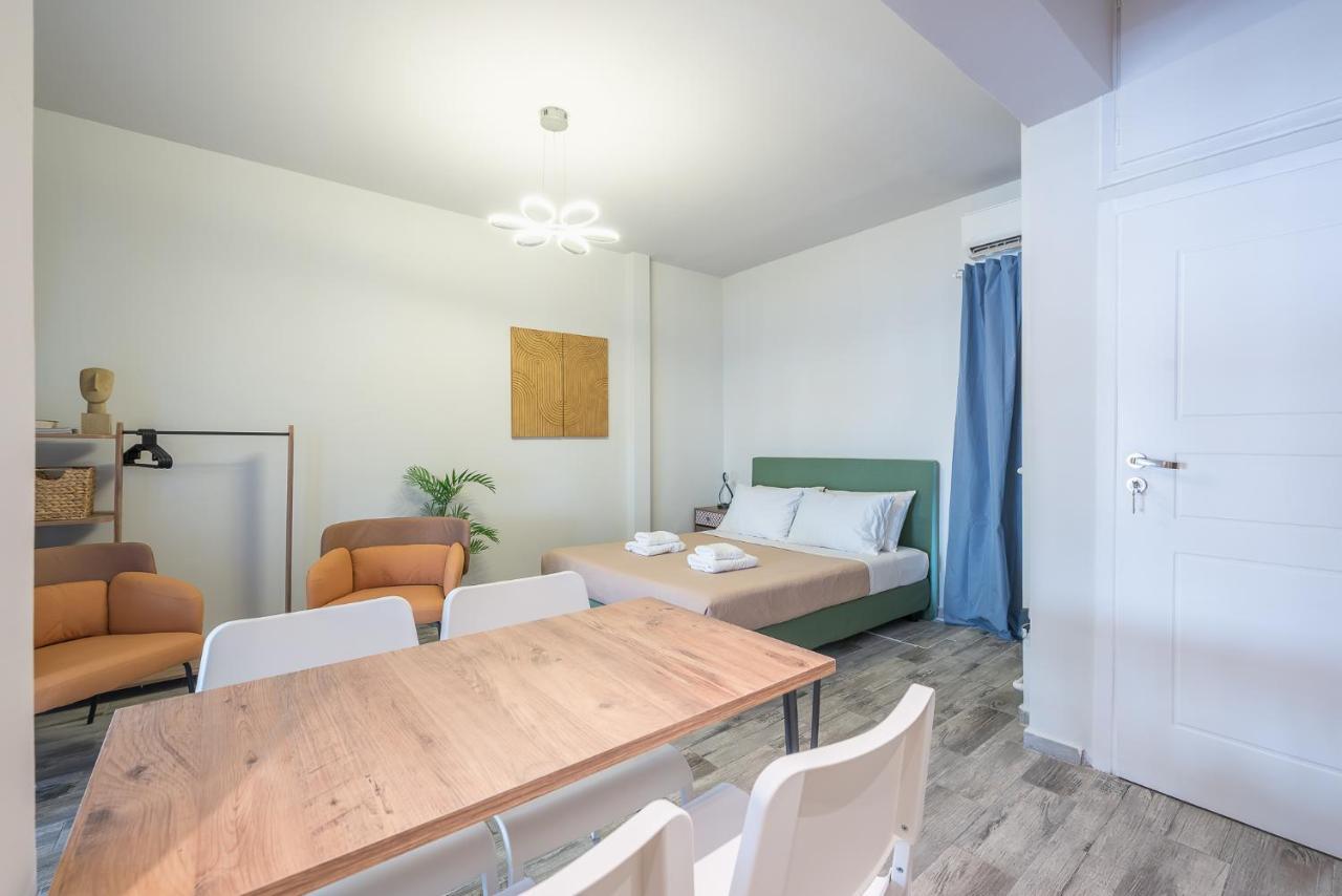 Sunny Studio With Starlight Balcony Афины Экстерьер фото